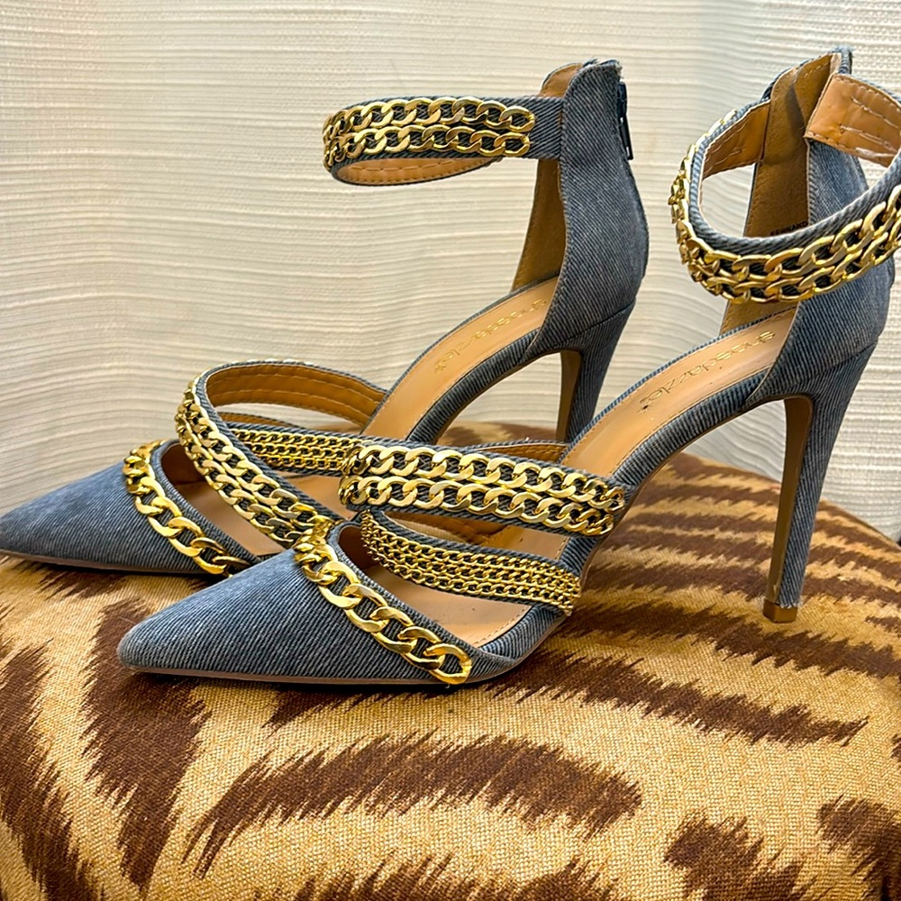 Denim heels with gold chaining